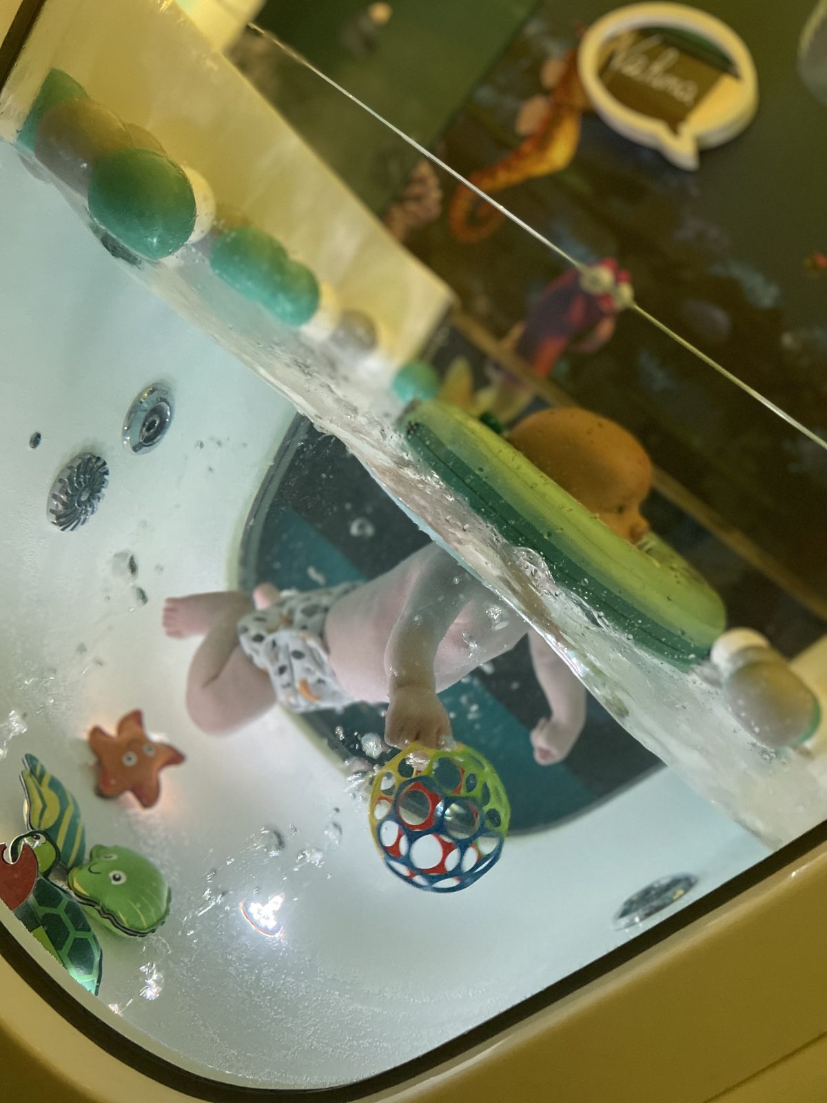 Espace hydrothérapie bébé