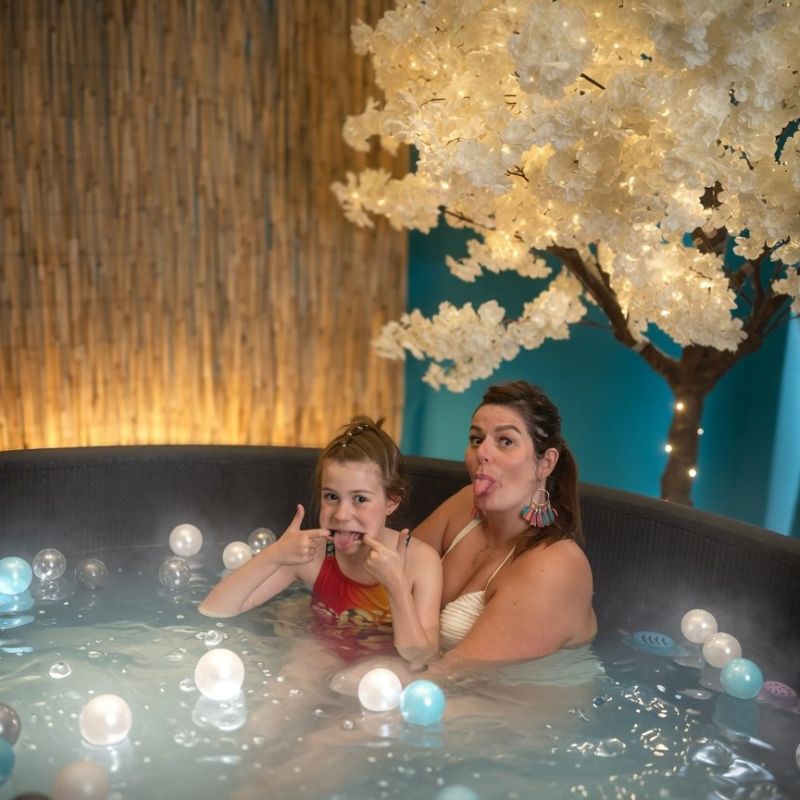 Moment jacuzzi entre amies